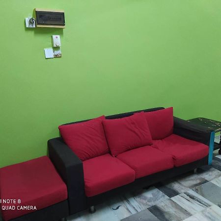Homestay D' Tengah Bandar 瓜拉云冰 外观 照片