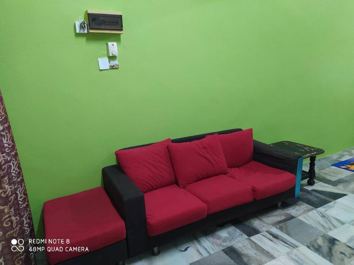 Homestay D' Tengah Bandar 瓜拉云冰 外观 照片